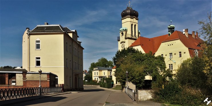 Stadtbildprägende St. Johanniskirche an der Pleißebrücke