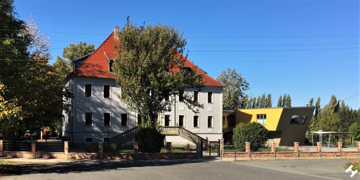Bosenhof in Neukirchen mit Kindergarten am Pleißeufer