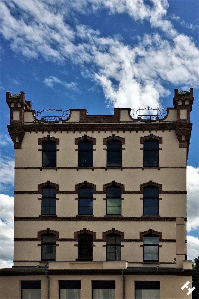 Kammgarnspinnerei und später VEB Volltuchwerk in Neukirchen